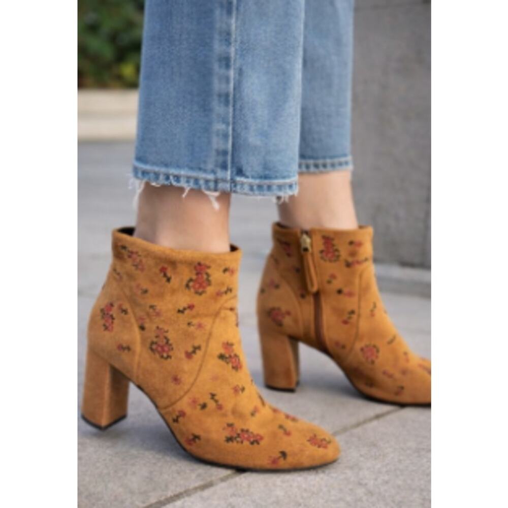Bocage Cognac Suede Floral Embroidered Ankle Booties Block Heel EU 40 (US 9)